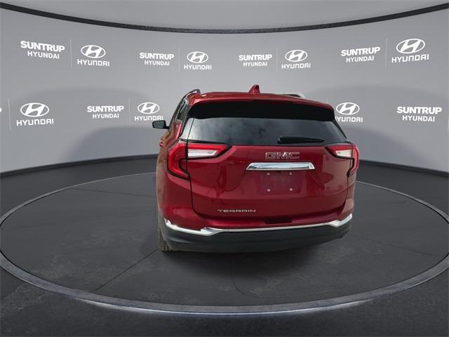 Photo of 2024 Volcanic Red Tintcoat GMC Terrain