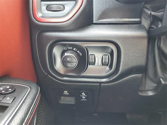 Photo of 2019 Bright White Clearcoat RAM 1500