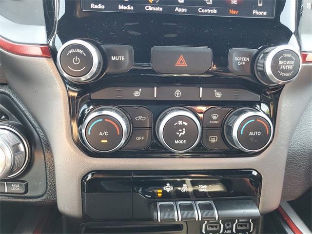Photo of 2019 Bright White Clearcoat RAM 1500