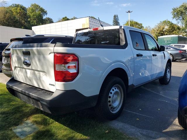 Photo of 2022 Oxford White Ford Maverick