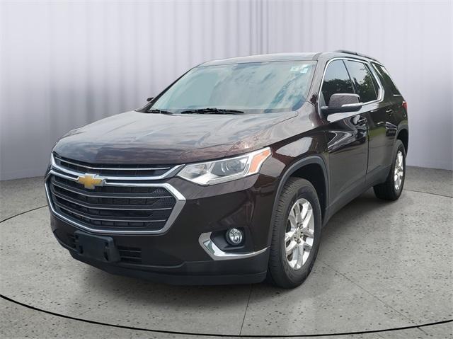 Photo of 2021 Black Cherry Metallic Chevrolet Traverse