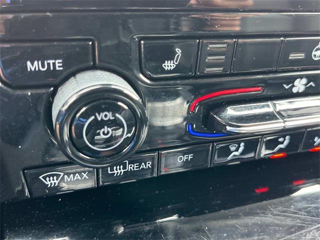 Photo of 2021 Silver Zynith Jeep Grand Cherokee L