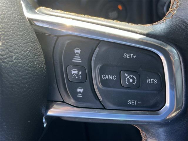 Photo of 2021 Bright White Clearcoat Jeep Gladiator