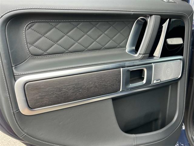 Photo of 2025 Brilliant Blue Metallic Mercedes-Benz G-Class