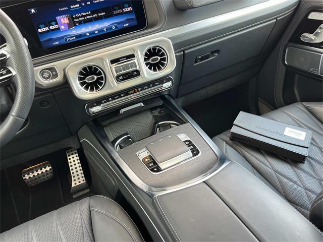 Photo of 2025 Brilliant Blue Metallic Mercedes-Benz G-Class