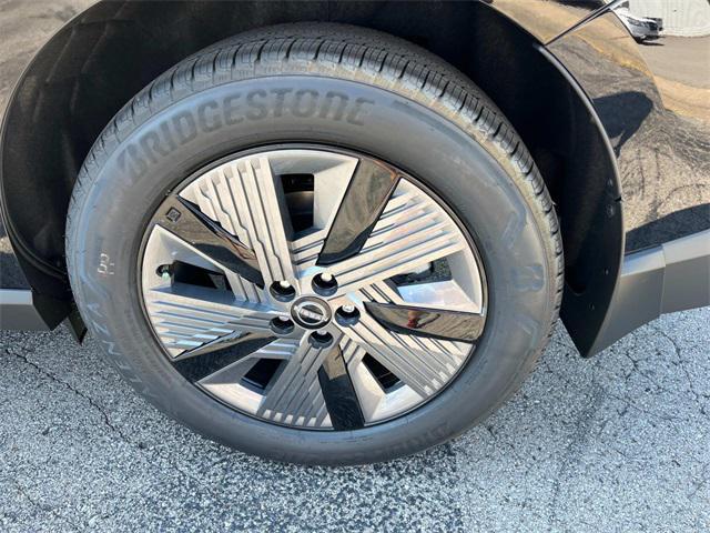Photo of 2025 Super Black Nissan Murano