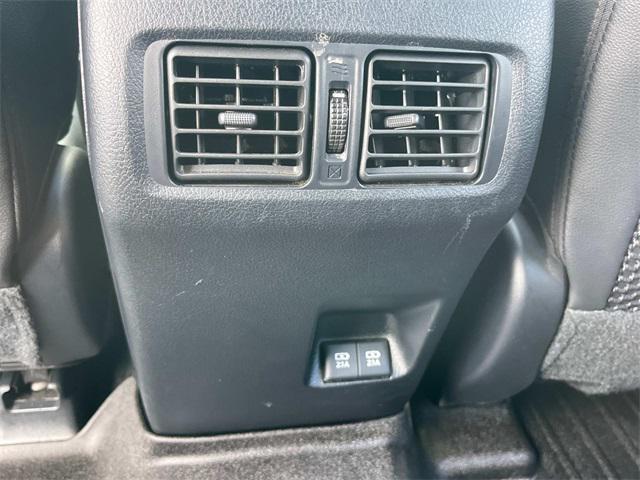 Photo of 2022 White Toyota 4Runner