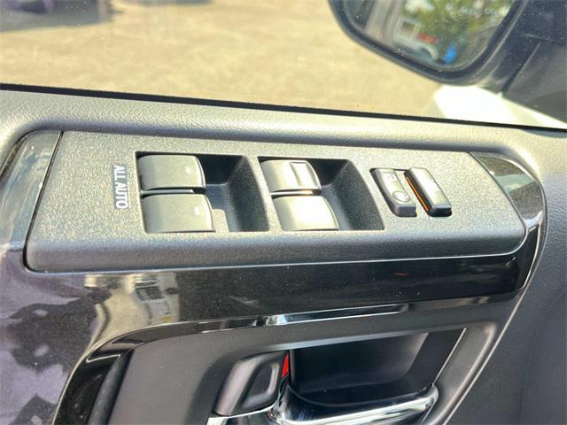 Photo of 2022 White Toyota 4Runner