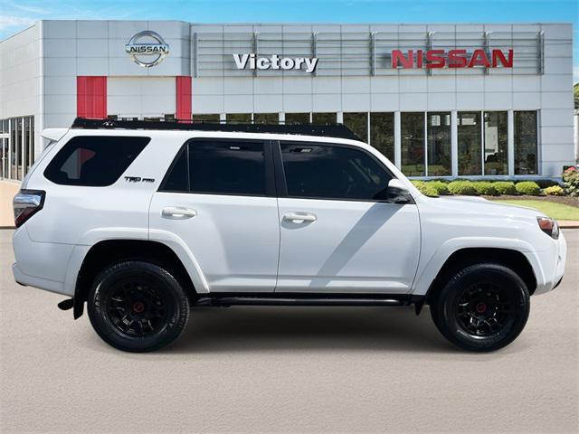 Photo of 2022 White Toyota 4Runner