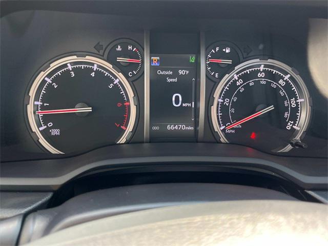 Photo of 2022 White Toyota 4Runner