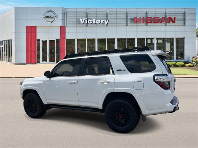 Photo of 2022 White Toyota 4Runner
