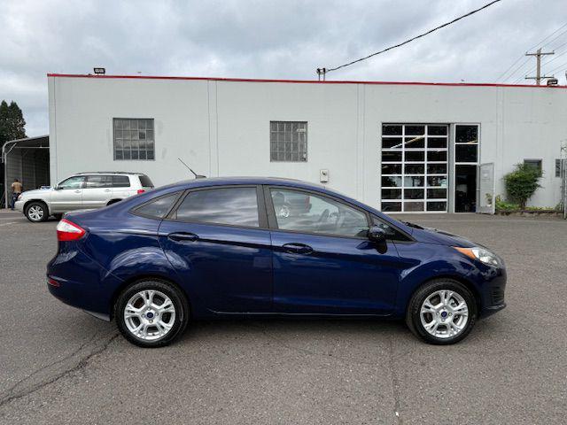 Photo of 2016 BLUE Ford Fiesta