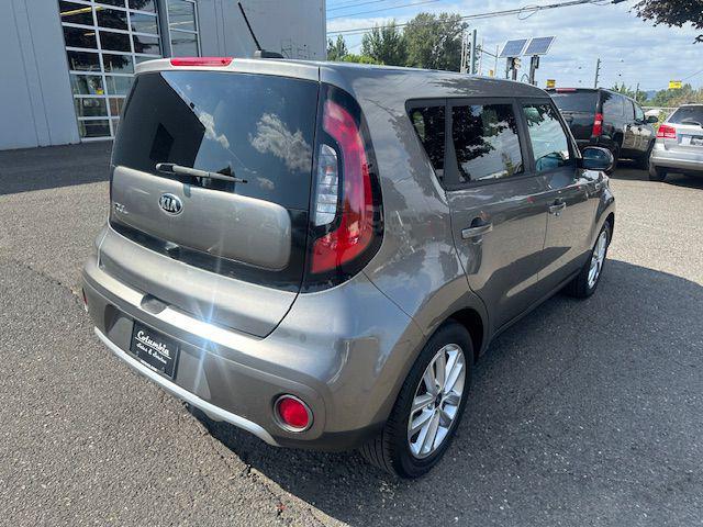 Photo of 2018 GREY Kia Soul