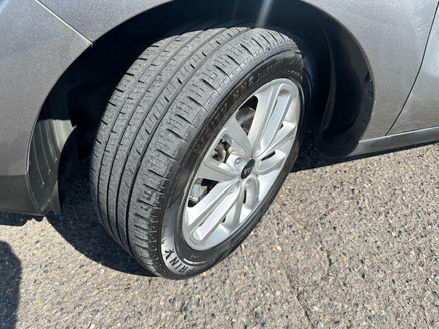 Photo of 2018 GREY Kia Soul