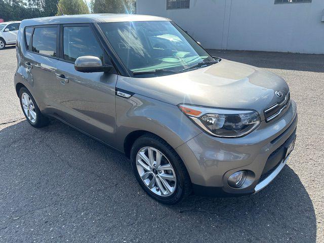 Photo of 2018 GREY Kia Soul