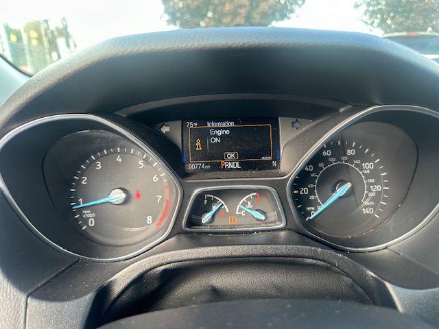 Photo of 2015 GREY Ford Focus