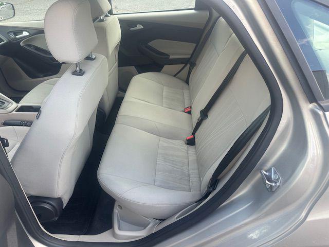 Photo of 2015 GOLD Ford Focus