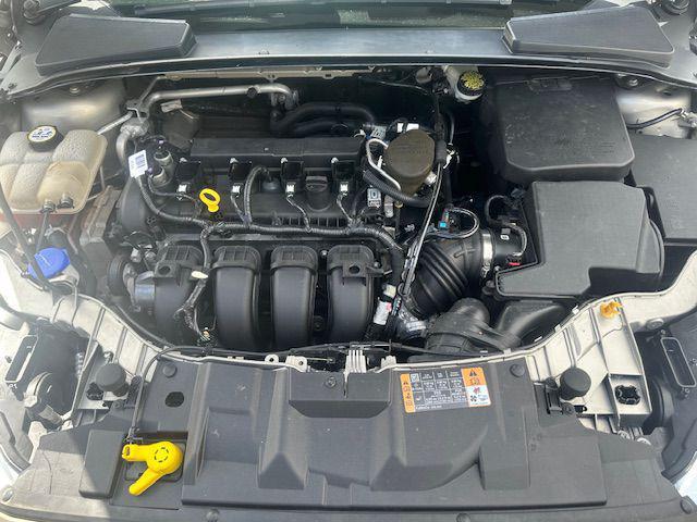 Photo of 2015 GOLD Ford Focus