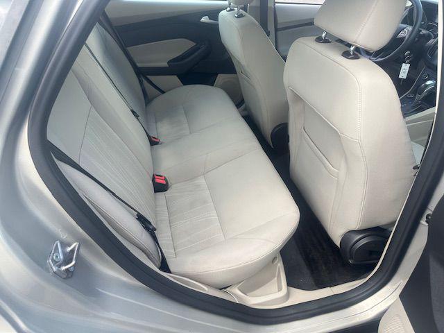 Photo of 2015 GOLD Ford Focus