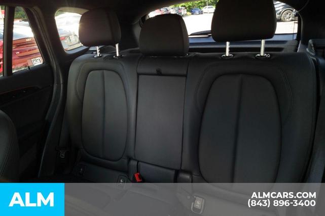 Photo of 2019 Alpine White BMW X1