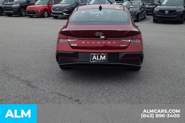 Photo of 2025 Red Hyundai ELANTRA