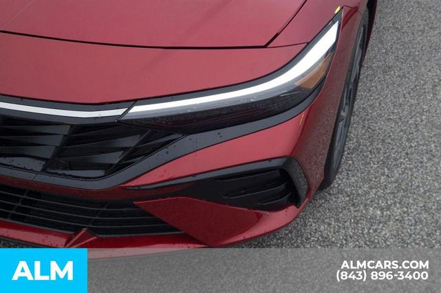 Photo of 2025 Red Hyundai ELANTRA