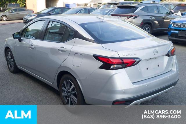 Photo of 2023 Brilliant Silver Metallic Nissan Versa