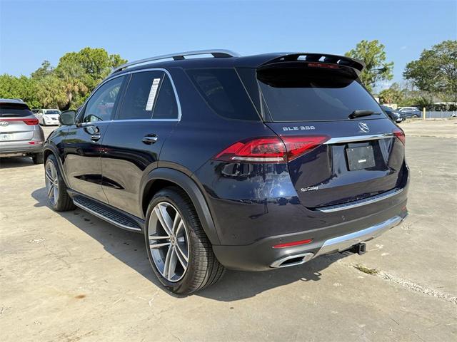 Photo of 2022 Blue Metallic Mercedes-Benz GLE 350