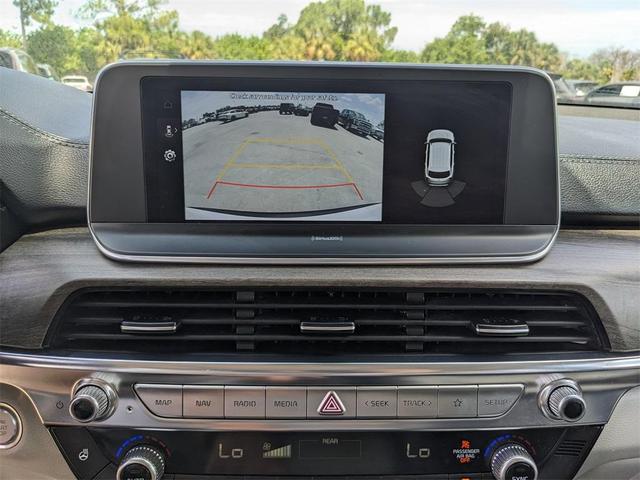 Photo of 2022 Glacial White Pearl Kia Telluride