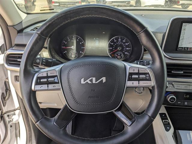 Photo of 2022 Glacial White Pearl Kia Telluride