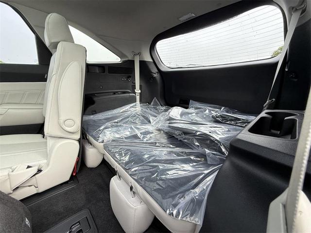 Photo of 2025 Midnight Black Kia Sorento