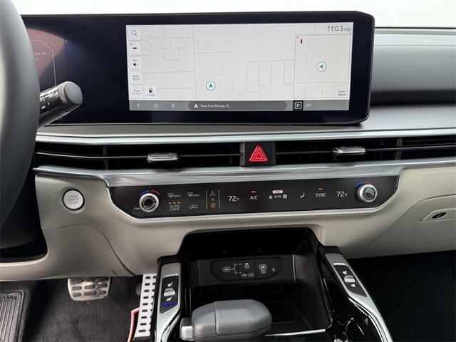 Photo of 2025 Midnight Black Kia Sorento