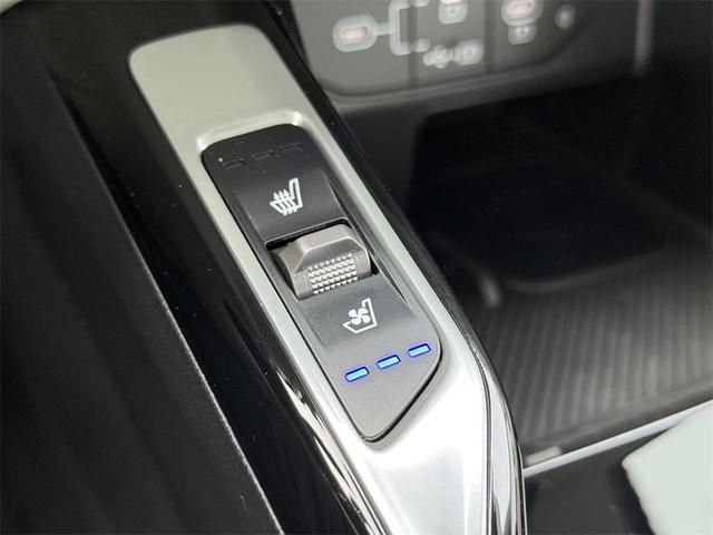 Photo of 2025 Midnight Black Kia Sorento