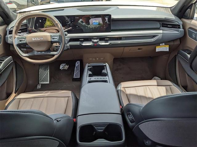 Photo of 2026 GWP Kia EV9