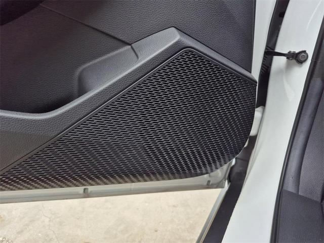 Photo of 2024 Platinum White Honda Accord Hybrid