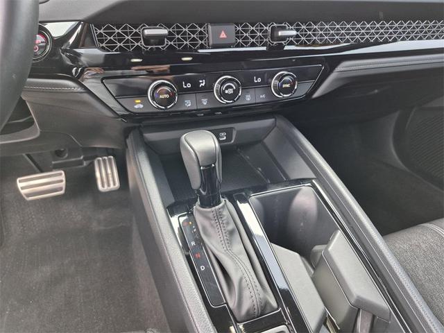 Photo of 2024 Platinum White Honda Accord Hybrid