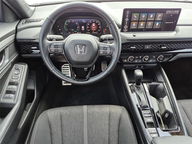 Photo of 2024 Platinum White Honda Accord Hybrid