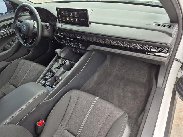 Photo of 2024 Platinum White Honda Accord Hybrid