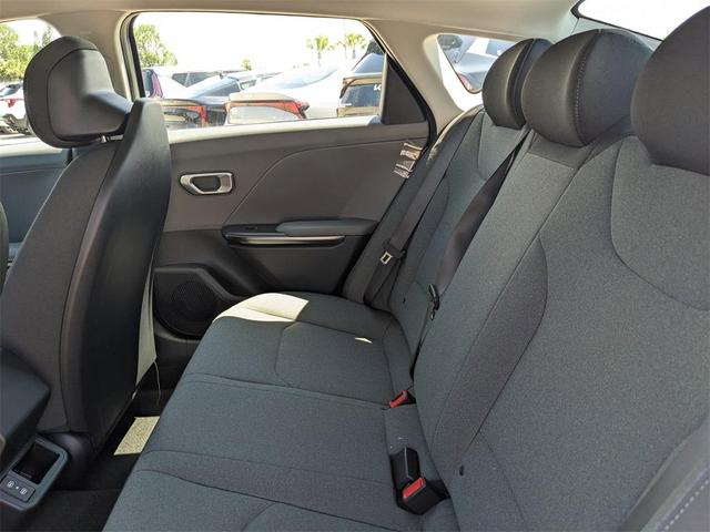 Photo of 2025 Snow White Pearl Kia K4