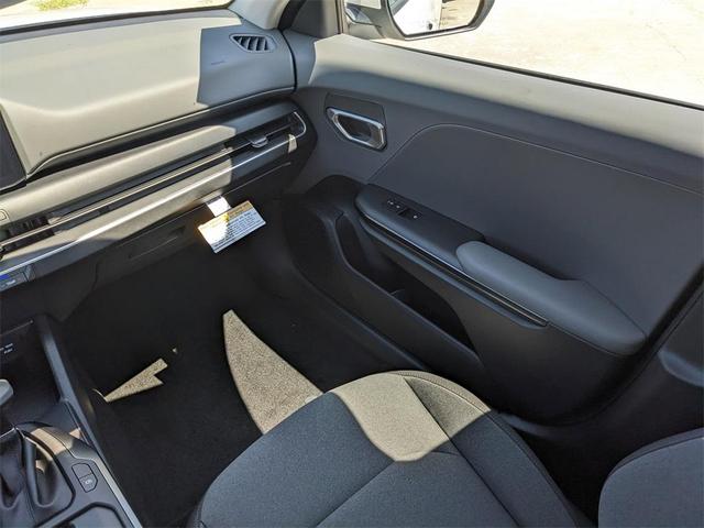 Photo of 2025 Snow White Pearl Kia K4