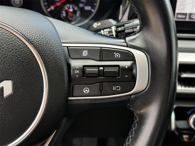 Photo of 2024 Glacial White Pearl Kia K5
