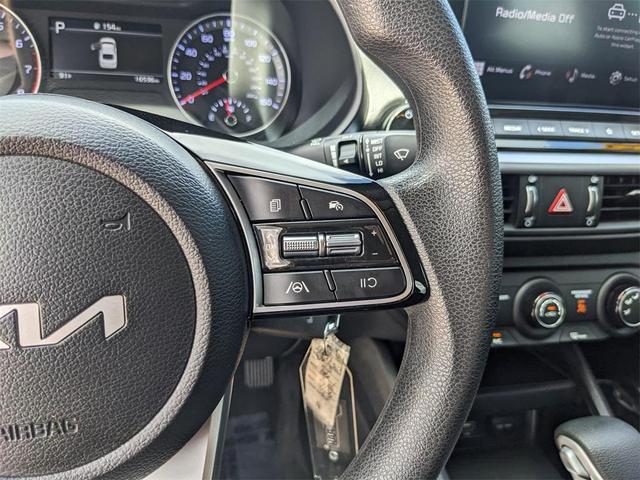 Photo of 2023 Snow White Pearl Kia Forte