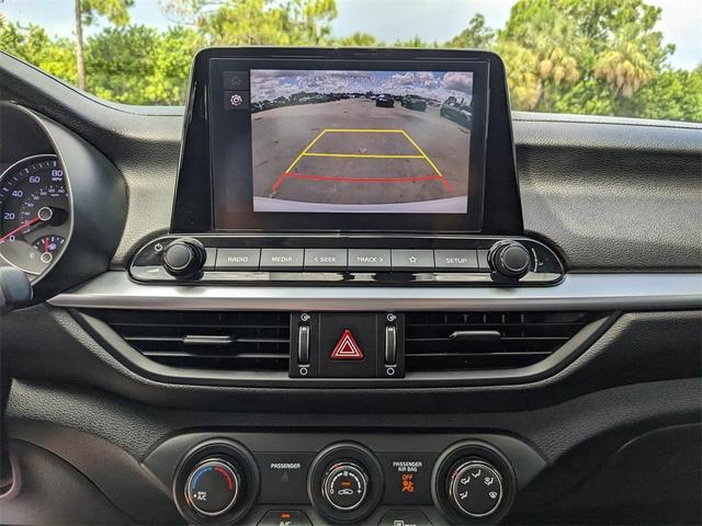 Photo of 2023 Snow White Pearl Kia Forte