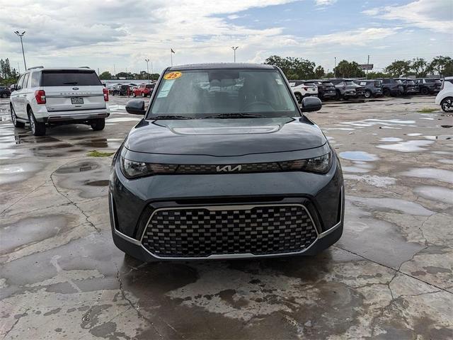Photo of 2025 Gravity Gray Kia Soul