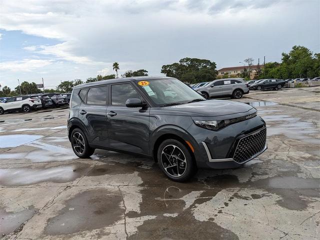 Photo of 2025 Gravity Gray Kia Soul