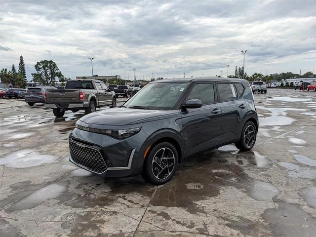 Photo of 2025 Gravity Gray Kia Soul