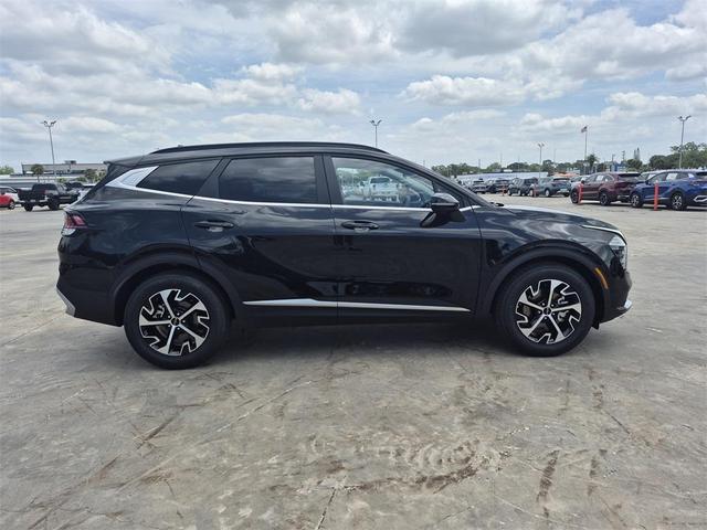 Photo of 2025 Ebony Black Kia Sportage