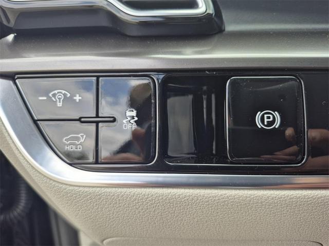 Photo of 2025 Ebony Black Kia Sportage
