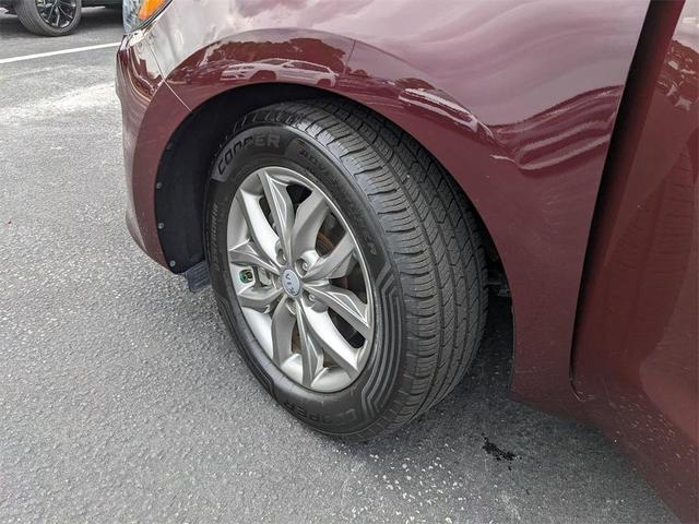Photo of 2019 Venetian Red Pearl Metallic Kia Sedona