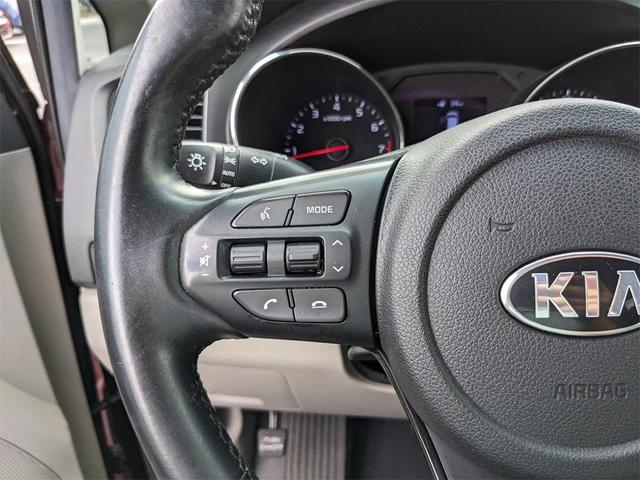 Photo of 2019 Venetian Red Pearl Metallic Kia Sedona